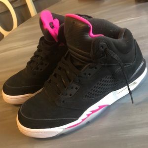 EUC - Air Jordan - Black w/ Pink - Size 5